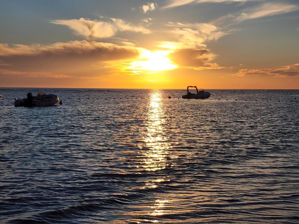Durres City Apartment, City Center & Close To The Beach エクステリア 写真